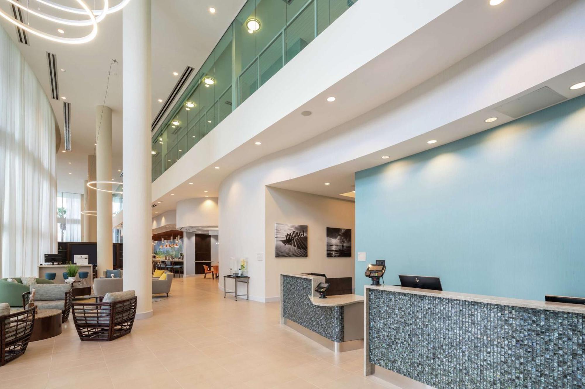Doubletree By Hilton Miami Doral Hotel Sweetwater Екстериор снимка