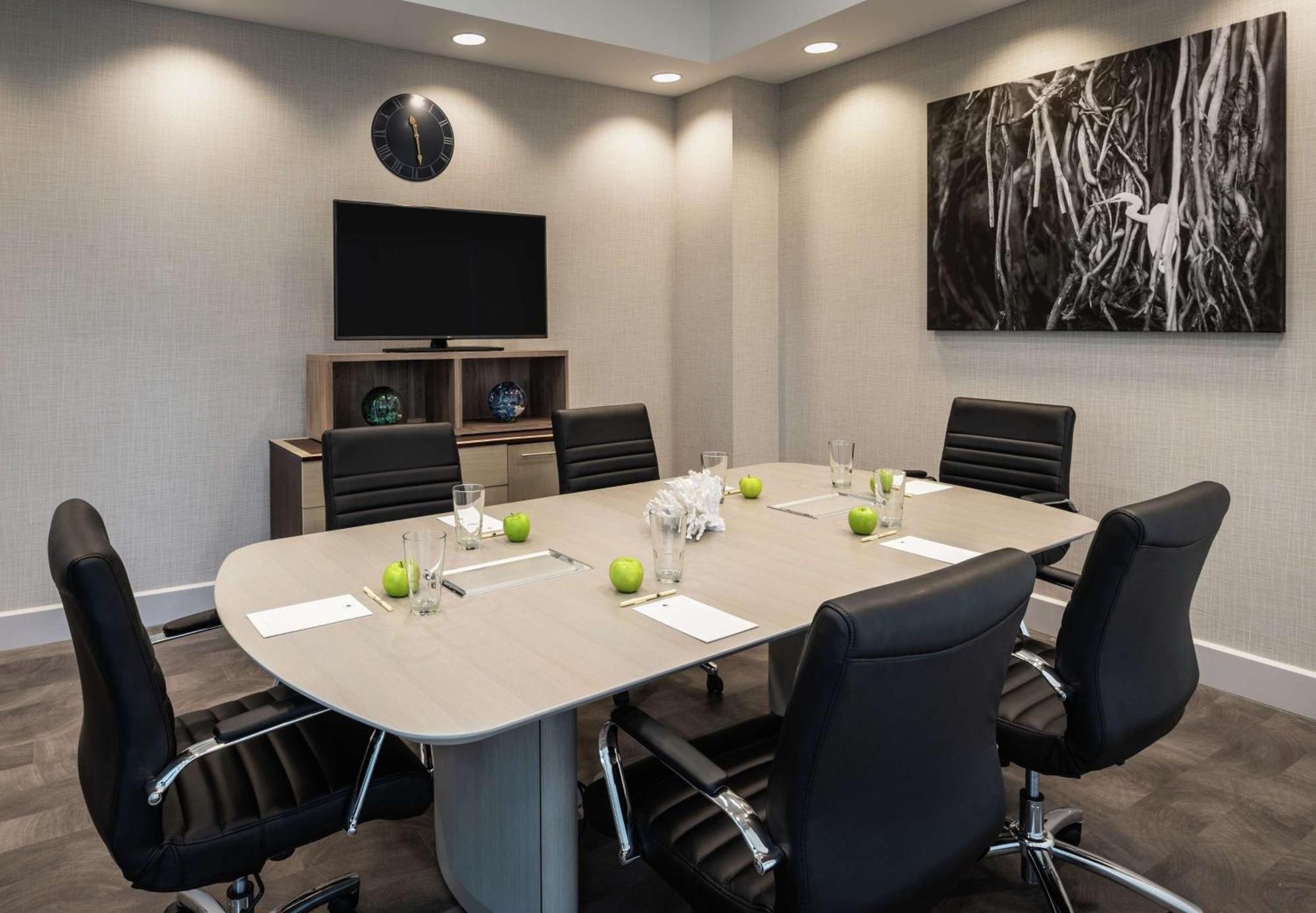 Doubletree By Hilton Miami Doral Hotel Sweetwater Екстериор снимка